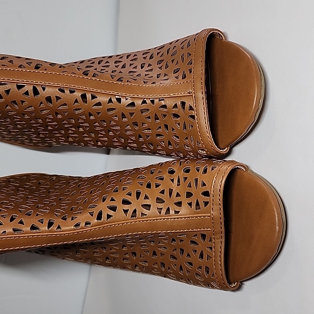 Report Winona Open-Toe Booties / Size 9 - image 6